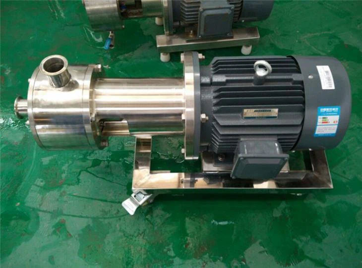Bơm nhũ hóa ba giai đoạn
